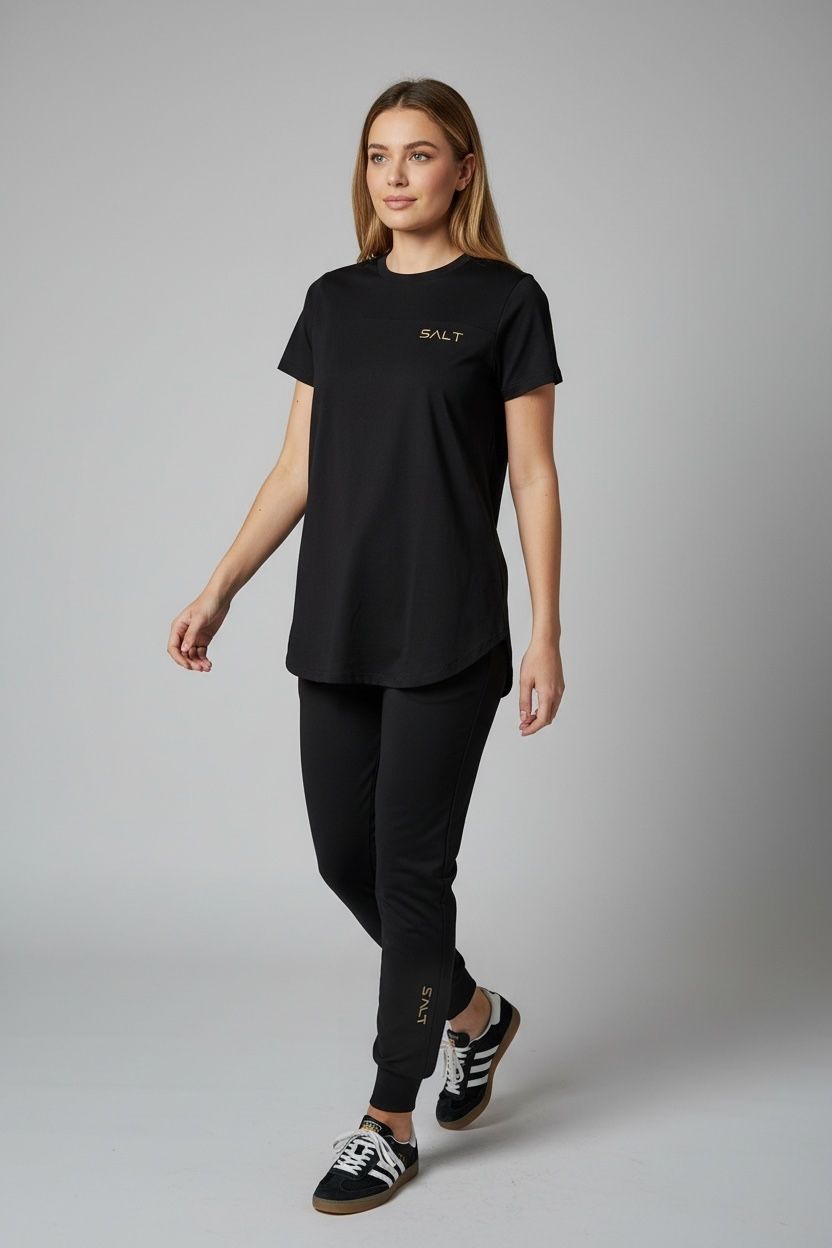 yoki short sleeve tee in black yoki short sleeve tee in black